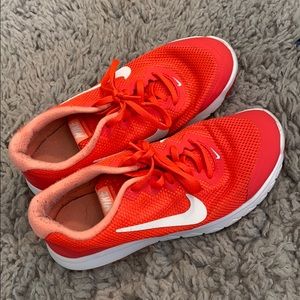 Nike Flex Experience RN 4 Neon Orange Womens 7.5